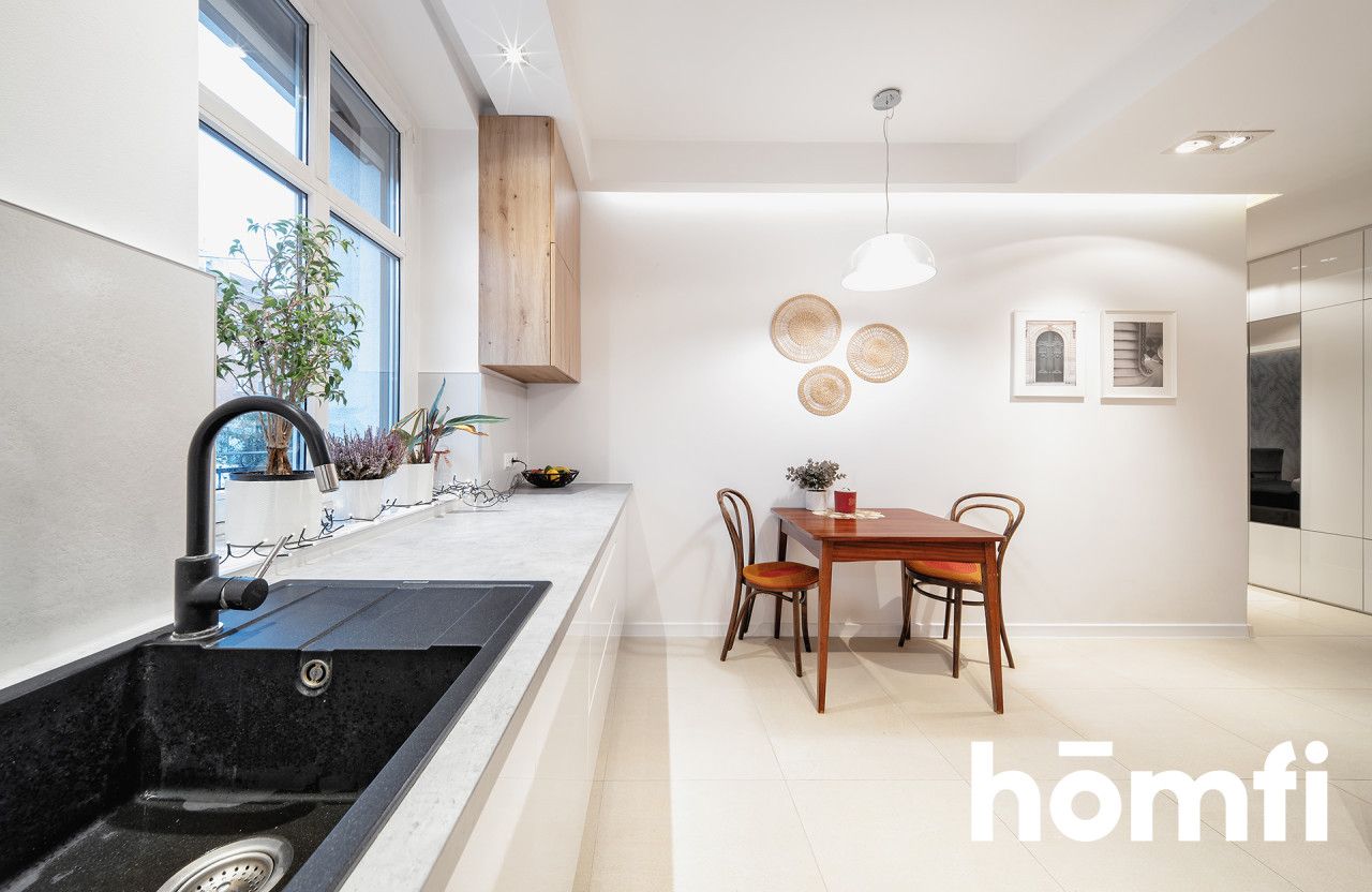 SPACIOUS GROUND FLOOR APARTMENT NEAR KASPROWICZ PARK - Apartment - Sale - Poznań, Grunwald / Łazarz