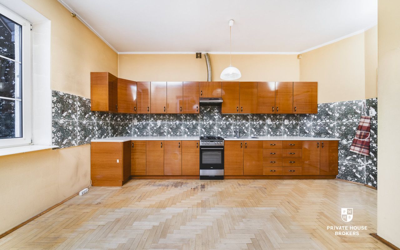 House for renovation on 10 acres plot - perfect location - Księcia Józefa street - House - Sale - Kraków, Krowodrza / Bielany