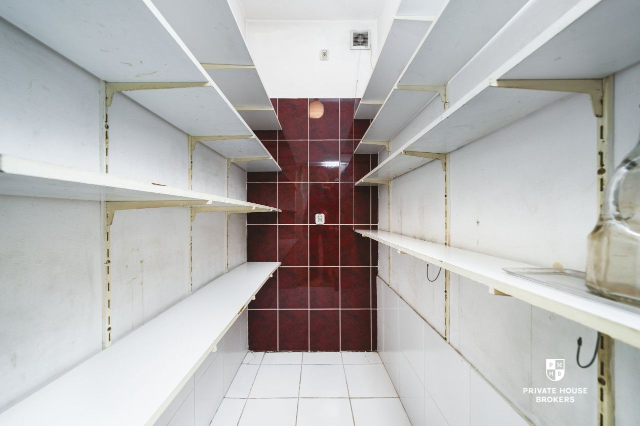 House for renovation on 10 acres plot - perfect location - Księcia Józefa street - House - Sale - Kraków, Krowodrza / Bielany