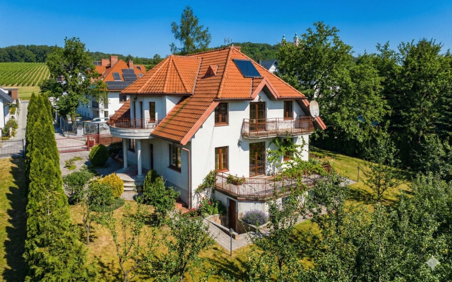 House for renovation on 10 acres plot - perfect location - Księcia Józefa street - House - Sale - Kraków, Krowodrza / Bielany