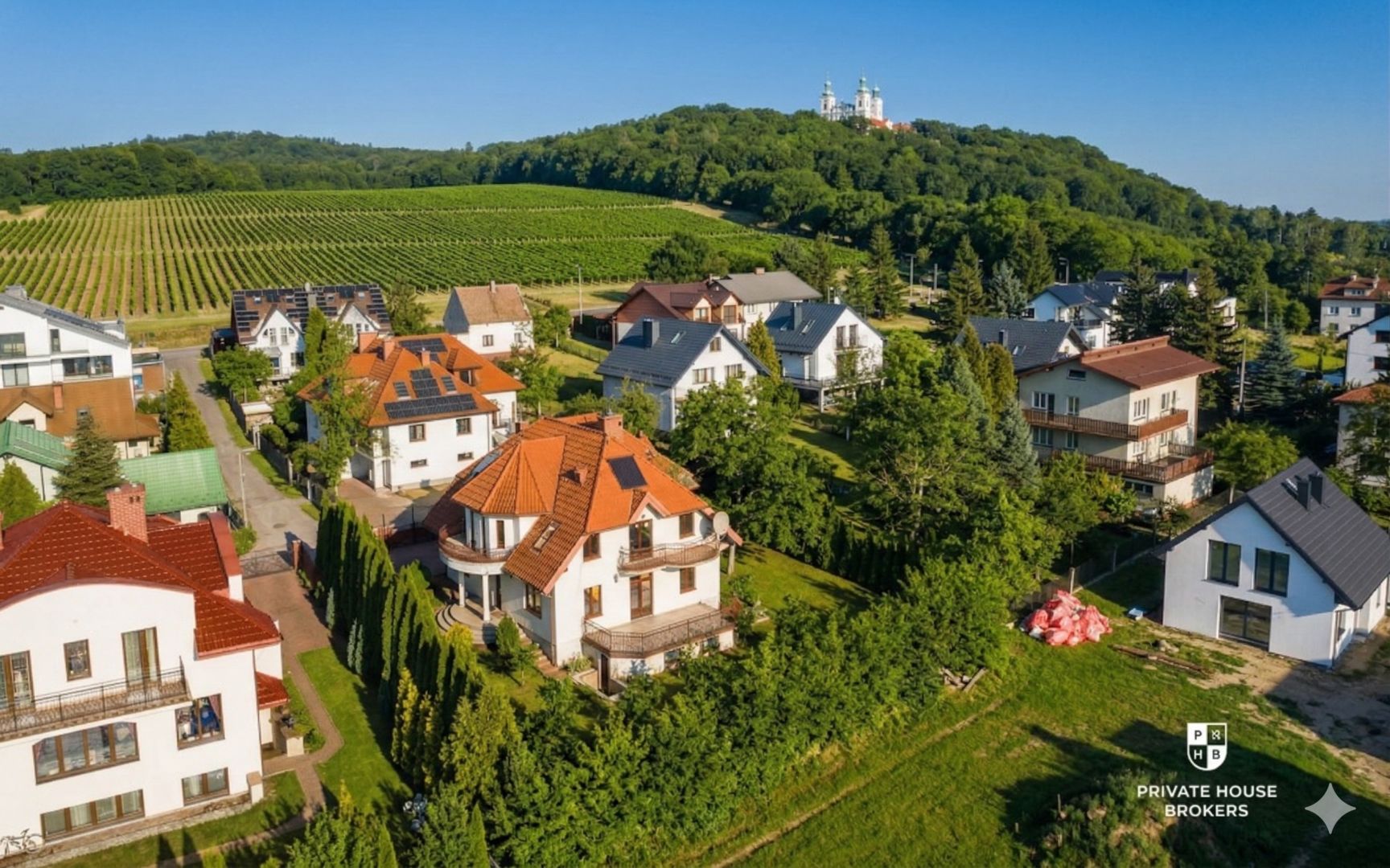 House for renovation on 10 acres plot - perfect location - Księcia Józefa street - House - Sale - Kraków, Krowodrza / Bielany