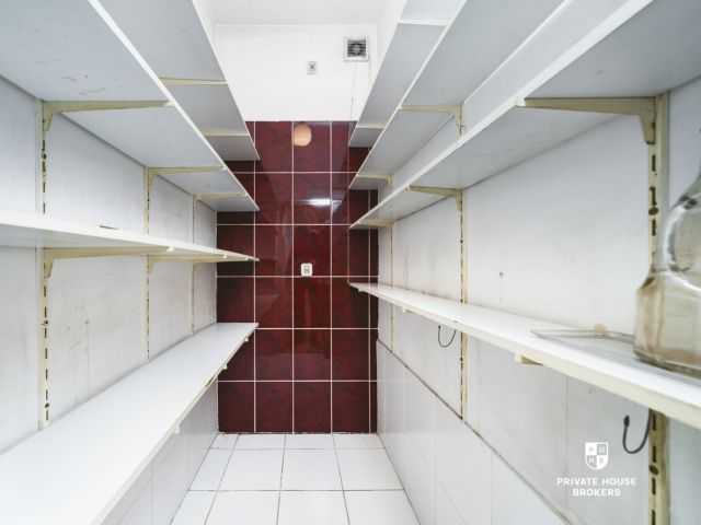 House for renovation on 10 acres plot - perfect location - Księcia Józefa street - House - Sale - Kraków, Krowodrza / Bielany