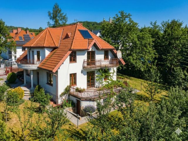 House for renovation on 10 acres plot - perfect location - Księcia Józefa street - House - Sale - Kraków, Krowodrza / Bielany