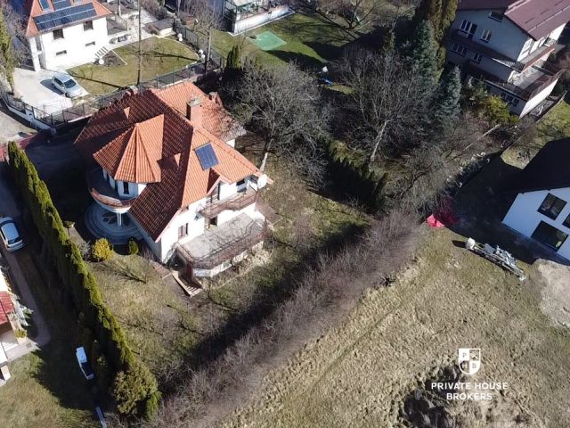 House for renovation on 10 acres plot - perfect location - Księcia Józefa street - House - Sale - Kraków, Krowodrza / Bielany