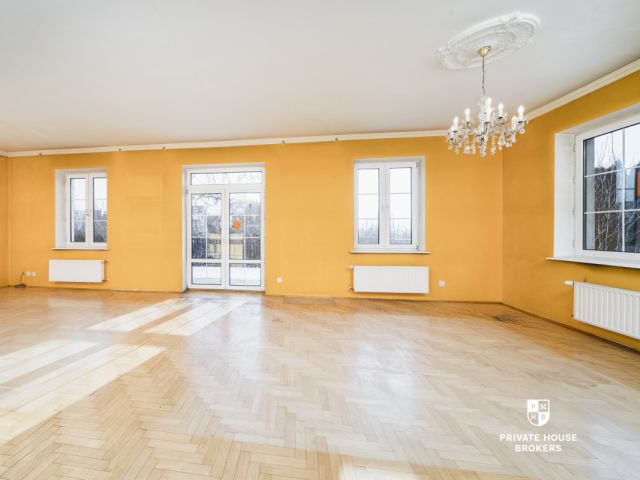 House for renovation on 10 acres plot - perfect location - Księcia Józefa street - House - Sale - Kraków, Krowodrza / Bielany