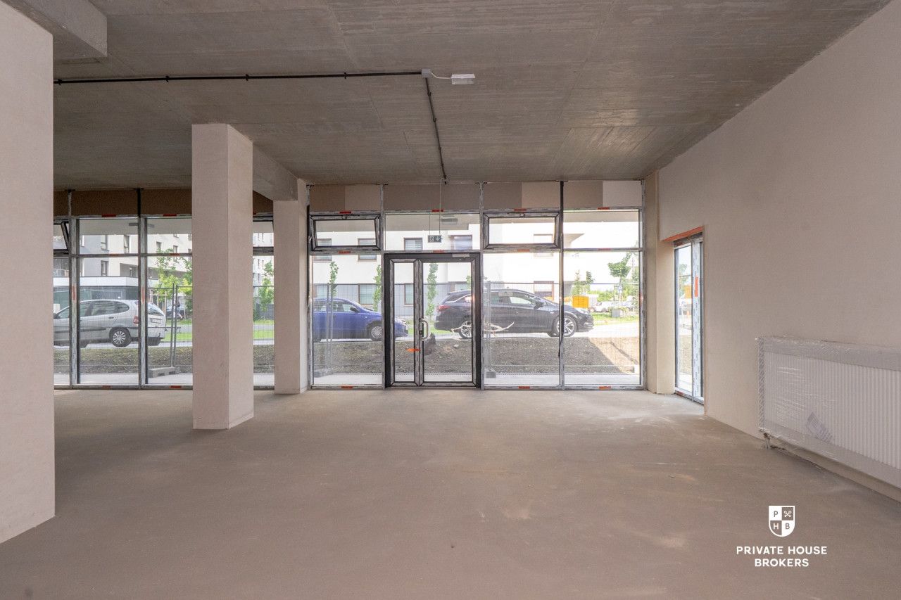 Commercial space for sell 157 sqm Powstańców street - Комерційне приміщення - Продаж - Kraków, Nowa Huta