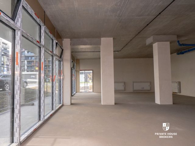 Commercial space for sell 157 sqm Powstańców street - Комерційне приміщення - Продаж - Kraków, Nowa Huta