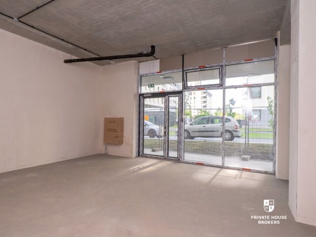 Commercial space for sell 157 sqm Powstańców street - Комерційне приміщення - Продаж - Kraków, Nowa Huta