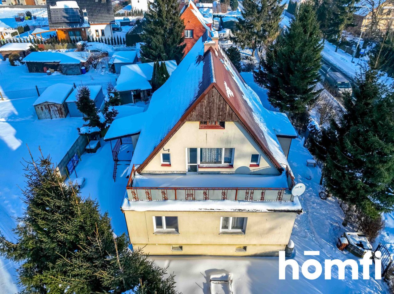 House in Nowy Dwór Gdański, 4 apartments, 240 m² - Дім - Продаж - Nowodworski, Nowy Dwór Gdański