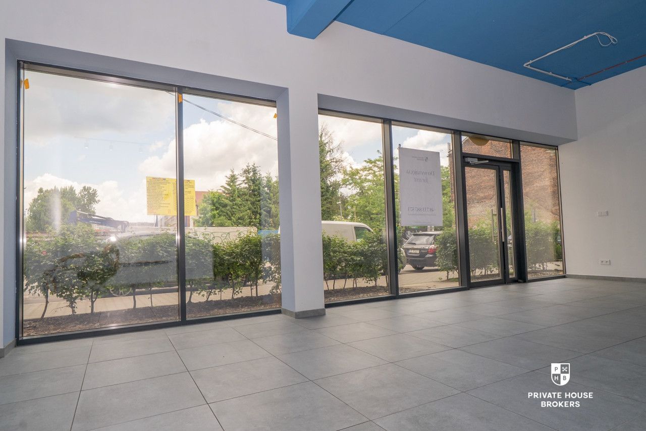 Retail space 116 sqm Dąbrowskiego street - Commercial premises - Rent - Kraków, Podgórze