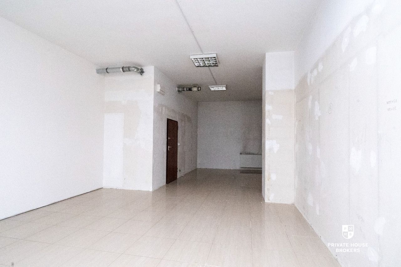 Commercial space for rent Walerego Sławka street 45 sqm - Commercial premises - Rent - Kraków, Podgórze / Bonarka