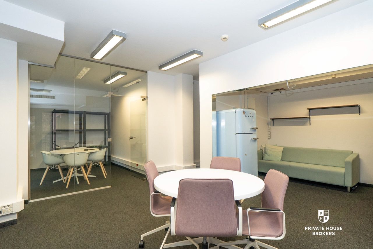 Office space for rent Plac na Grobach 58 sqm - Commercial premises - Rent - Kraków, Śródmieście / Stare Miasto