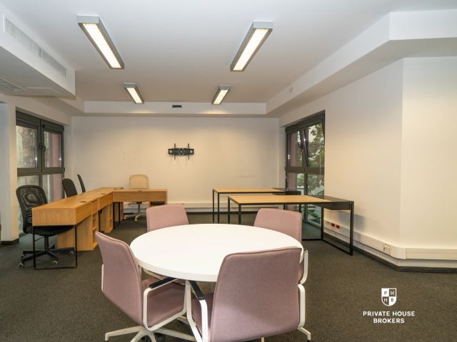 Office space for rent Plac na Grobach 58 sqm - Commercial premises - Rent - Kraków, Śródmieście / Stare Miasto