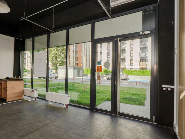 Narożny lokal handlowo- usługowy Wrocławska 148 mkw - Lokal użytkowy - Wynajem - Kraków, Krowodrza