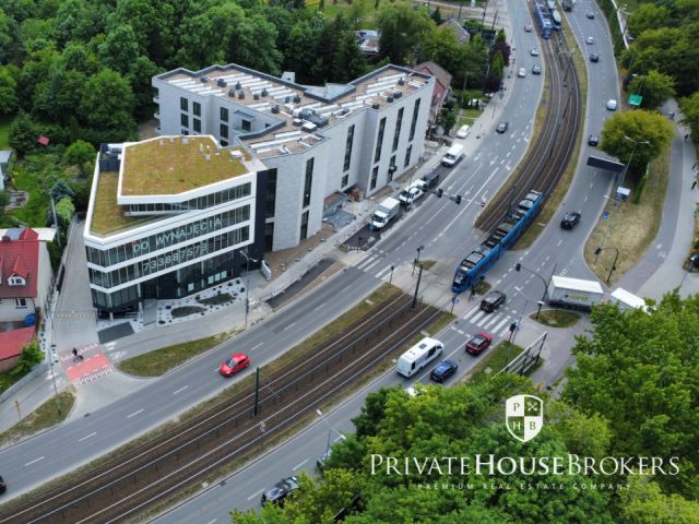 A unique space for your business - an intimate office building at al. John Paul - Commercial premises - Rent - Kraków, Nowa Huta / Czyżyny