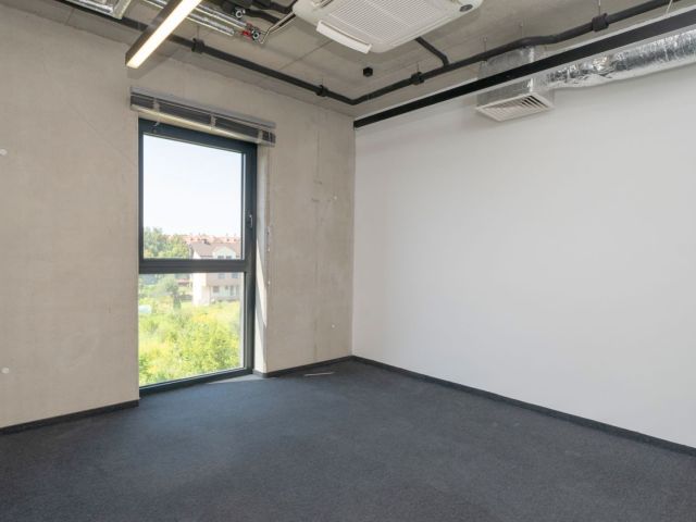 A unique space for your business - an intimate office building at Lubostroń street - Commercial premises - Rent - Kraków, Ruczaj