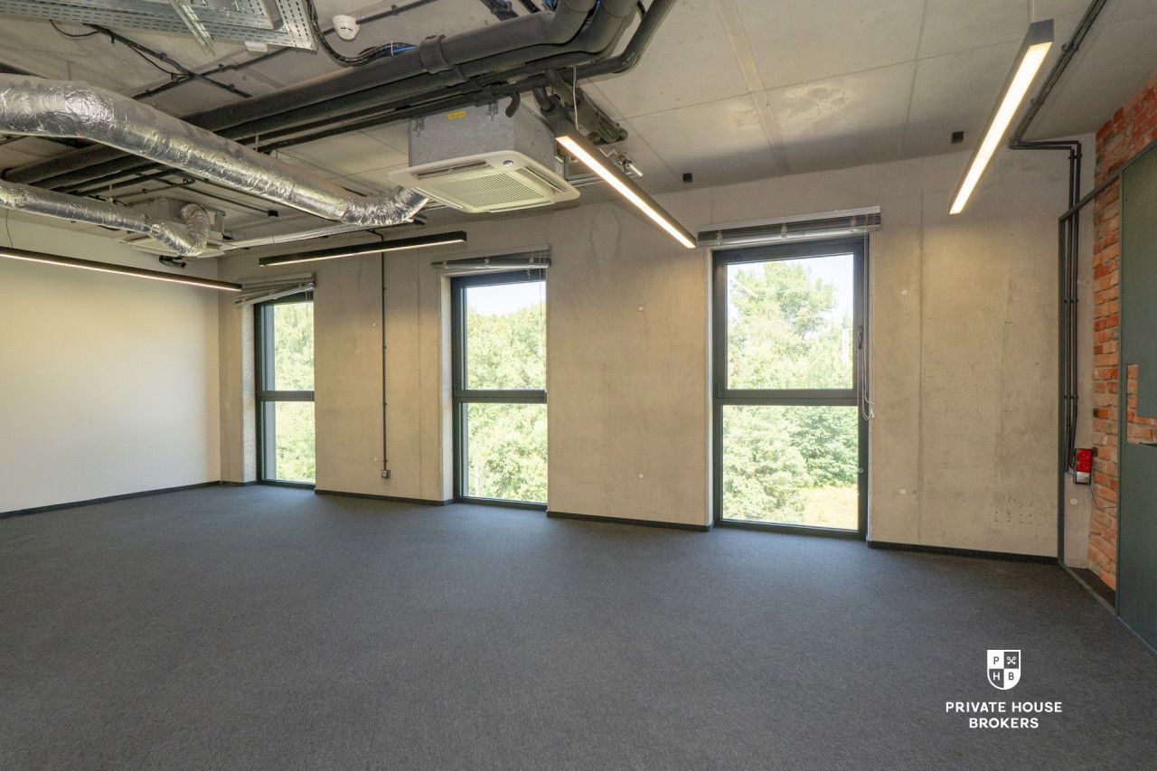 A unique space for your business - an intimate office building at Lubostroń street - Commercial premises - Rent - Kraków, Ruczaj