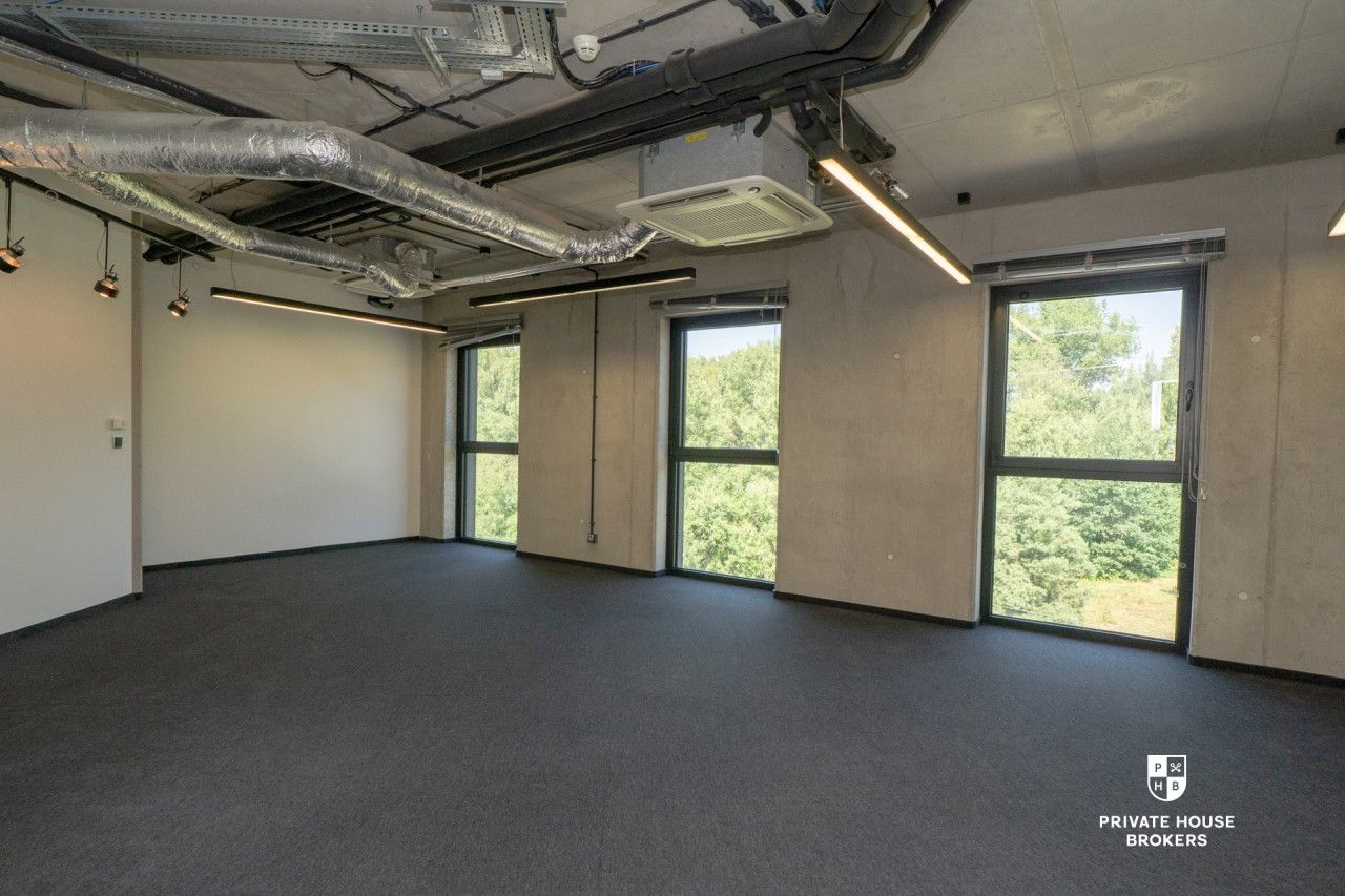 A unique space for your business - an intimate office building at Lubostroń street - Commercial premises - Rent - Kraków, Ruczaj
