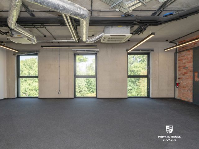 A unique space for your business - an intimate office building at Lubostroń street - Commercial premises - Rent - Kraków, Ruczaj