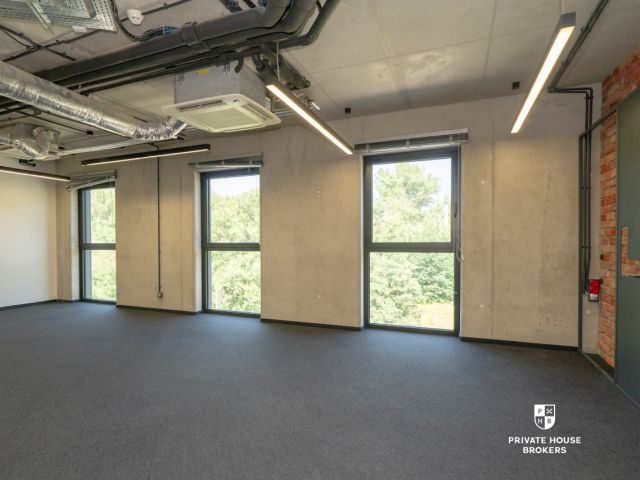 A unique space for your business - an intimate office building at Lubostroń street - Commercial premises - Rent - Kraków, Ruczaj