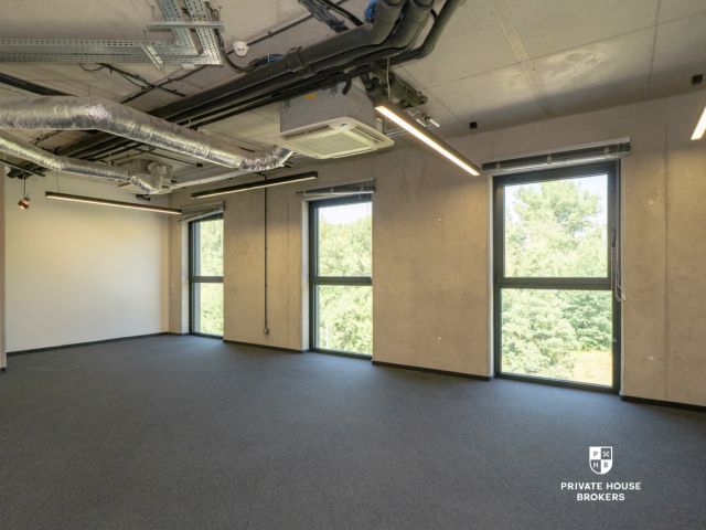 A unique space for your business - an intimate office building at Lubostroń street - Commercial premises - Rent - Kraków, Ruczaj