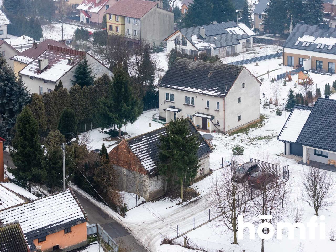 SINGLE-FAMILY HOUSE IN A QUIET NEIGHBORHOOD IN NEED OF RENOVATION - Дім - Продаж - Wielicki, Niepołomice