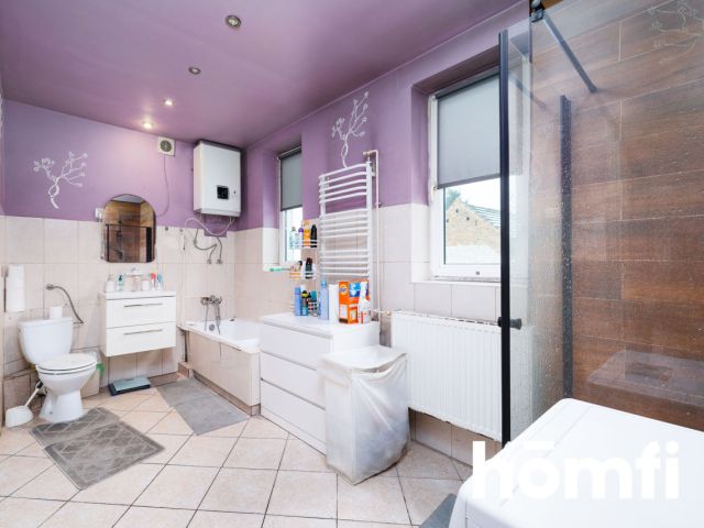 SINGLE-FAMILY HOUSE IN A QUIET NEIGHBORHOOD IN NEED OF RENOVATION - House - Sale - Wielicki, Niepołomice