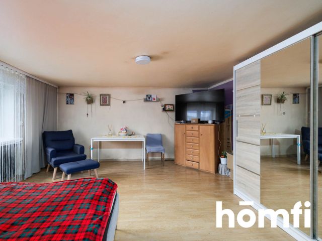 SINGLE-FAMILY HOUSE IN A QUIET NEIGHBORHOOD IN NEED OF RENOVATION - House - Sale - Wielicki, Niepołomice