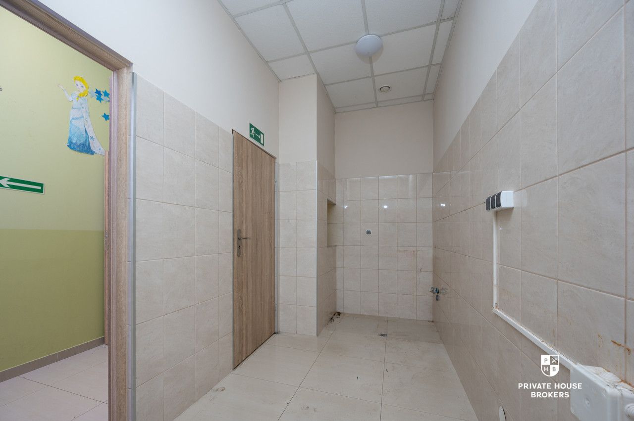 Funkcjonalny lokal na sprzedaż z witryną w Zabierzowie - Lokal użytkowy - Sprzedaż - Krakowski, Zabierzów