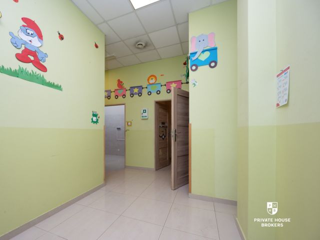 Funkcjonalny lokal na sprzedaż z witryną w Zabierzowie - Lokal użytkowy - Sprzedaż - Krakowski, Zabierzów