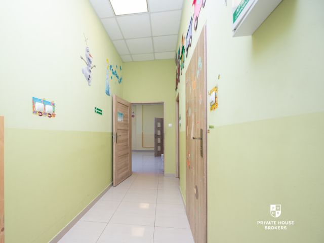 Funkcjonalny lokal na sprzedaż z witryną w Zabierzowie - Lokal użytkowy - Sprzedaż - Krakowski, Zabierzów