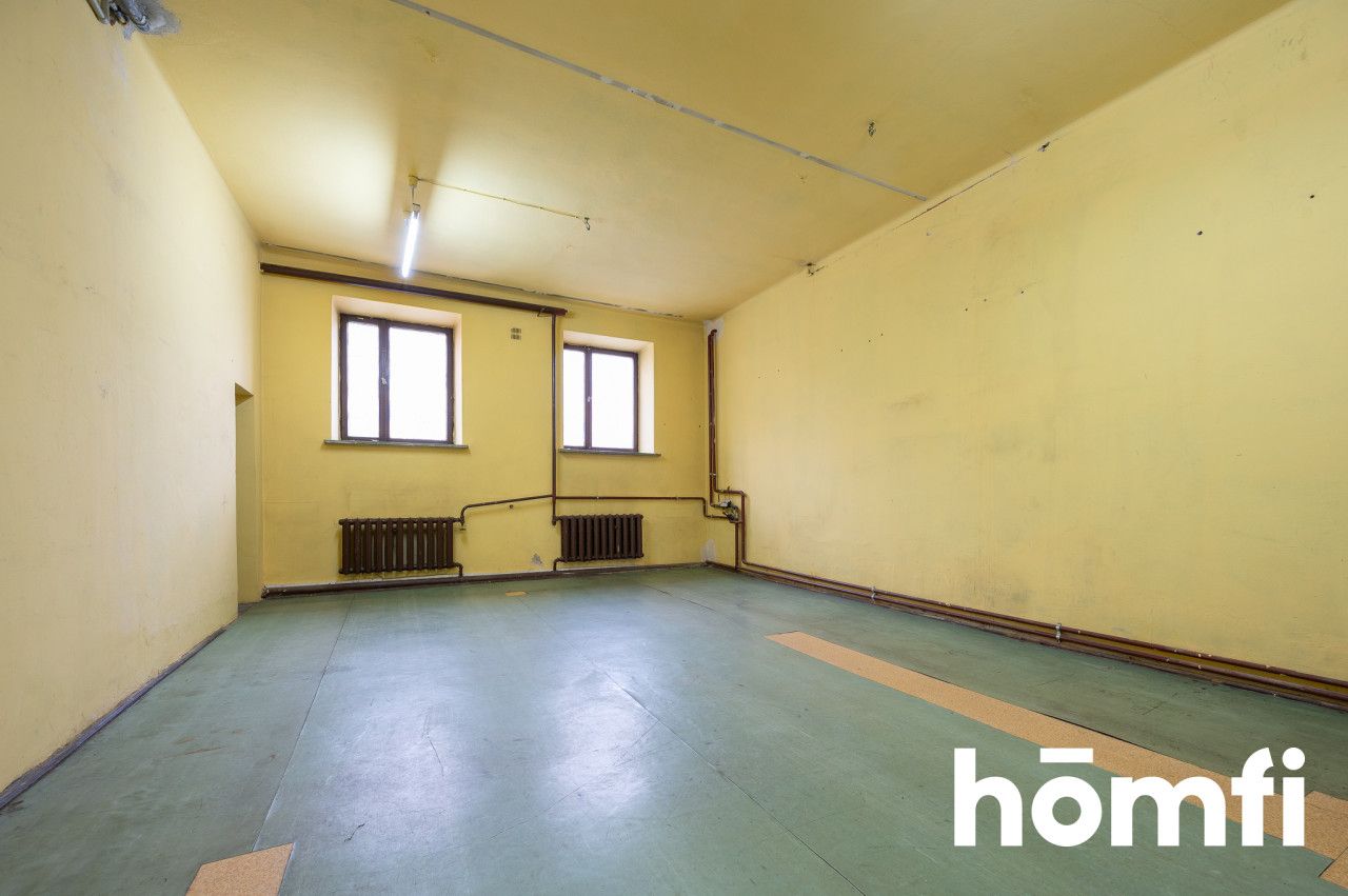 161m2 premises, at busy street with a shop window, Legionów Street - Commercial premises - Sale - Wadowicki, Wadowice