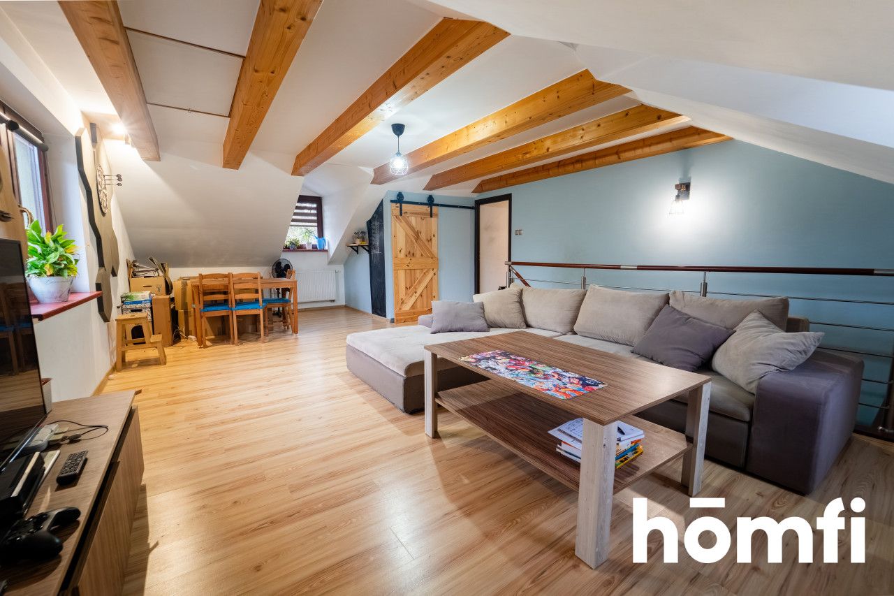 Funkcjonalny i ekonomiczny dom z widokiem na góry - Dom - Sprzedaż - Bielski, Wilkowice