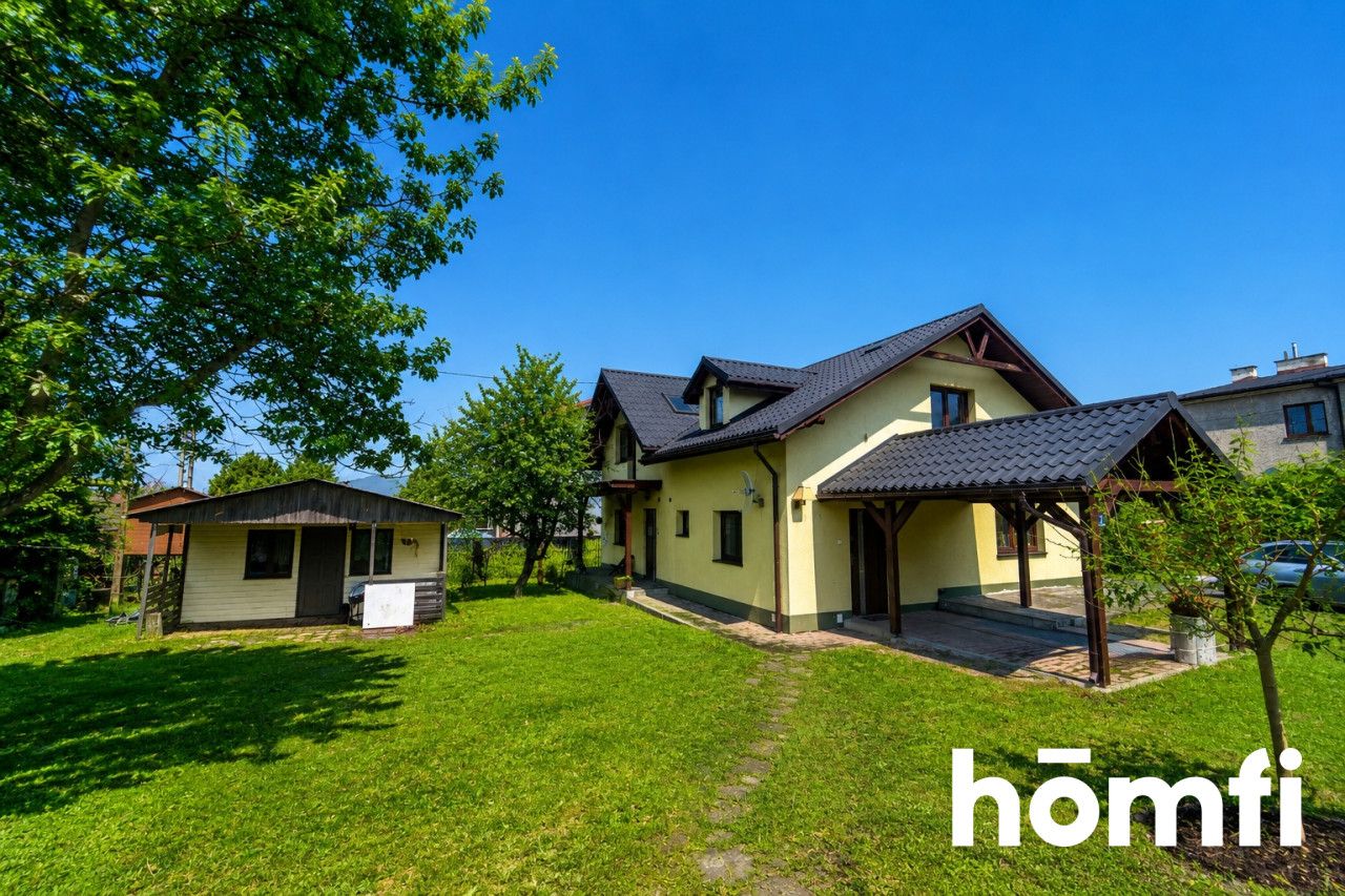 Funkcjonalny i ekonomiczny dom z widokiem na góry - Dom - Sprzedaż - Bielski, Wilkowice