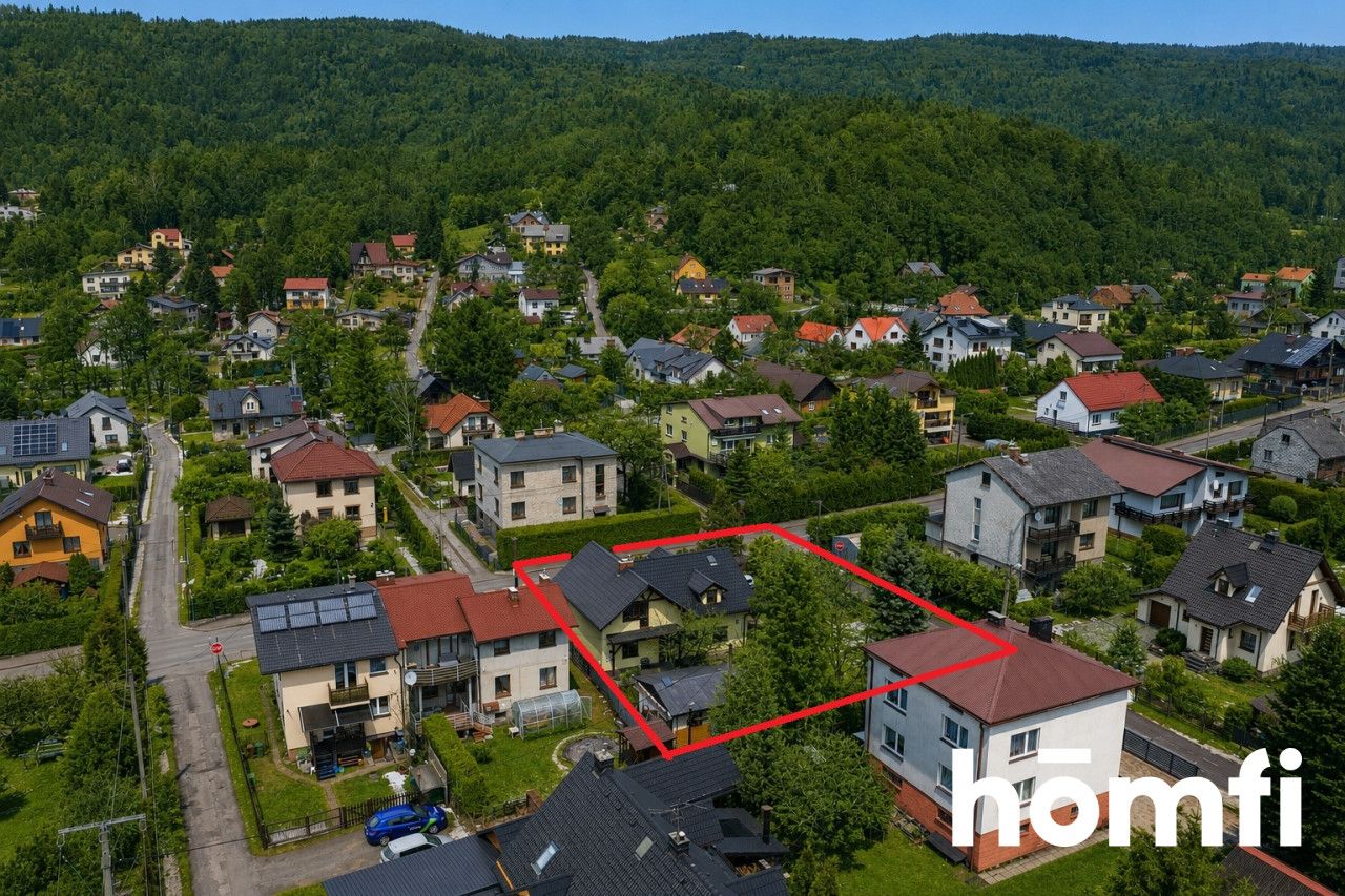 Funkcjonalny i ekonomiczny dom z widokiem na góry - Dom - Sprzedaż - Bielski, Wilkowice