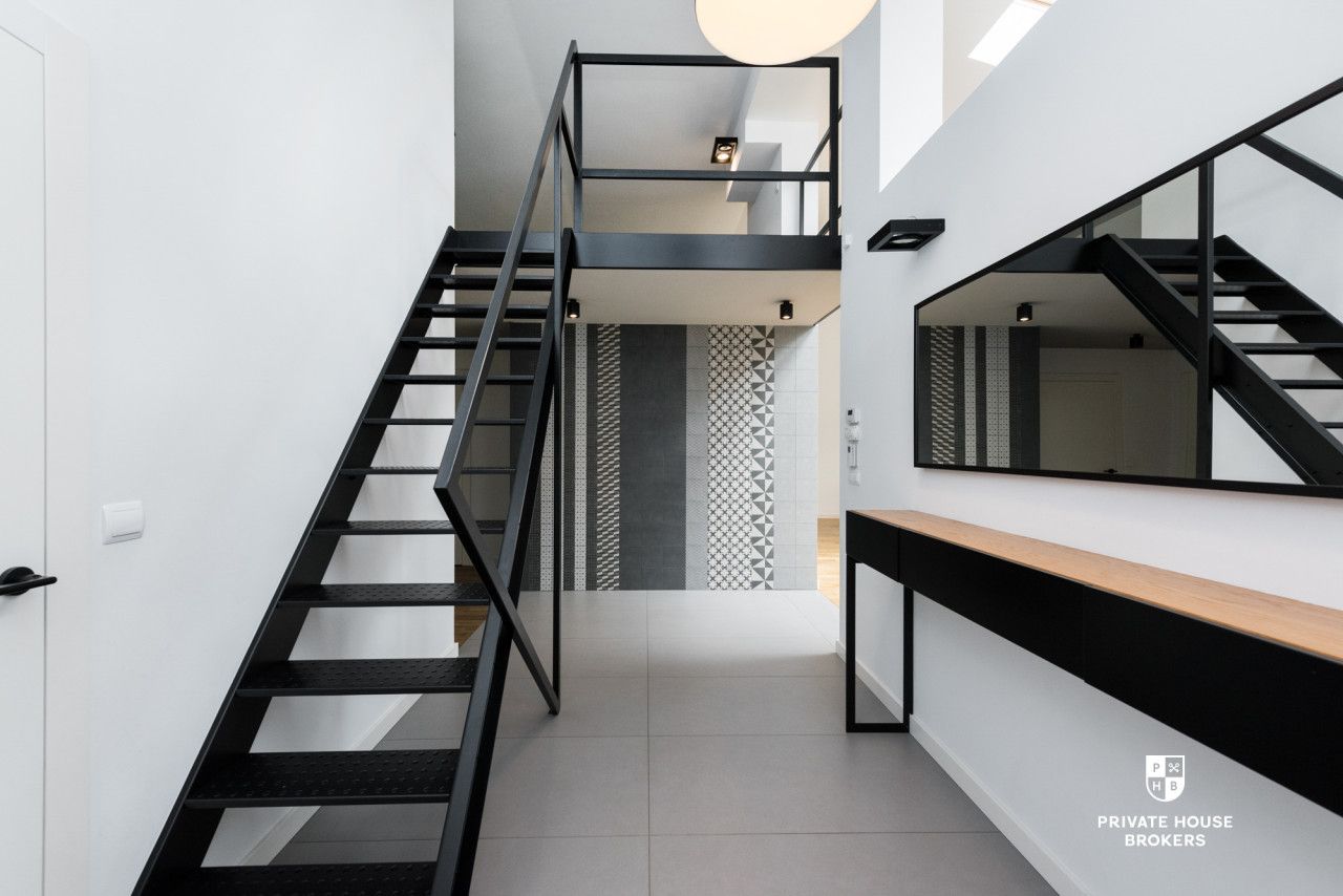 Spacious 2-bedroom apartment with the view of the Wawel Castle - Квартира - Оренда - Kraków, Śródmieście / Stare Miasto