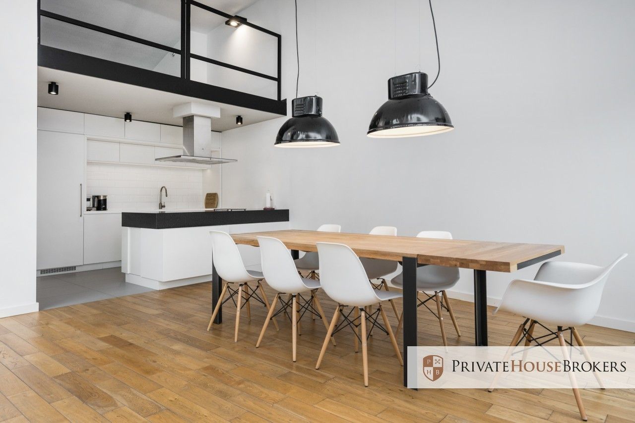 Spacious 2-bedroom apartment with the view of the Wawel Castle - Квартира - Оренда - Kraków, Śródmieście / Stare Miasto