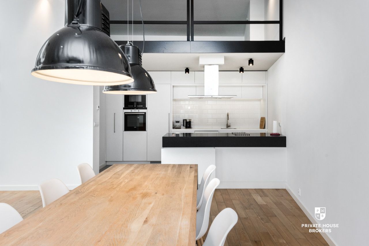 Spacious 2-bedroom apartment with the view of the Wawel Castle - Квартира - Оренда - Kraków, Śródmieście / Stare Miasto