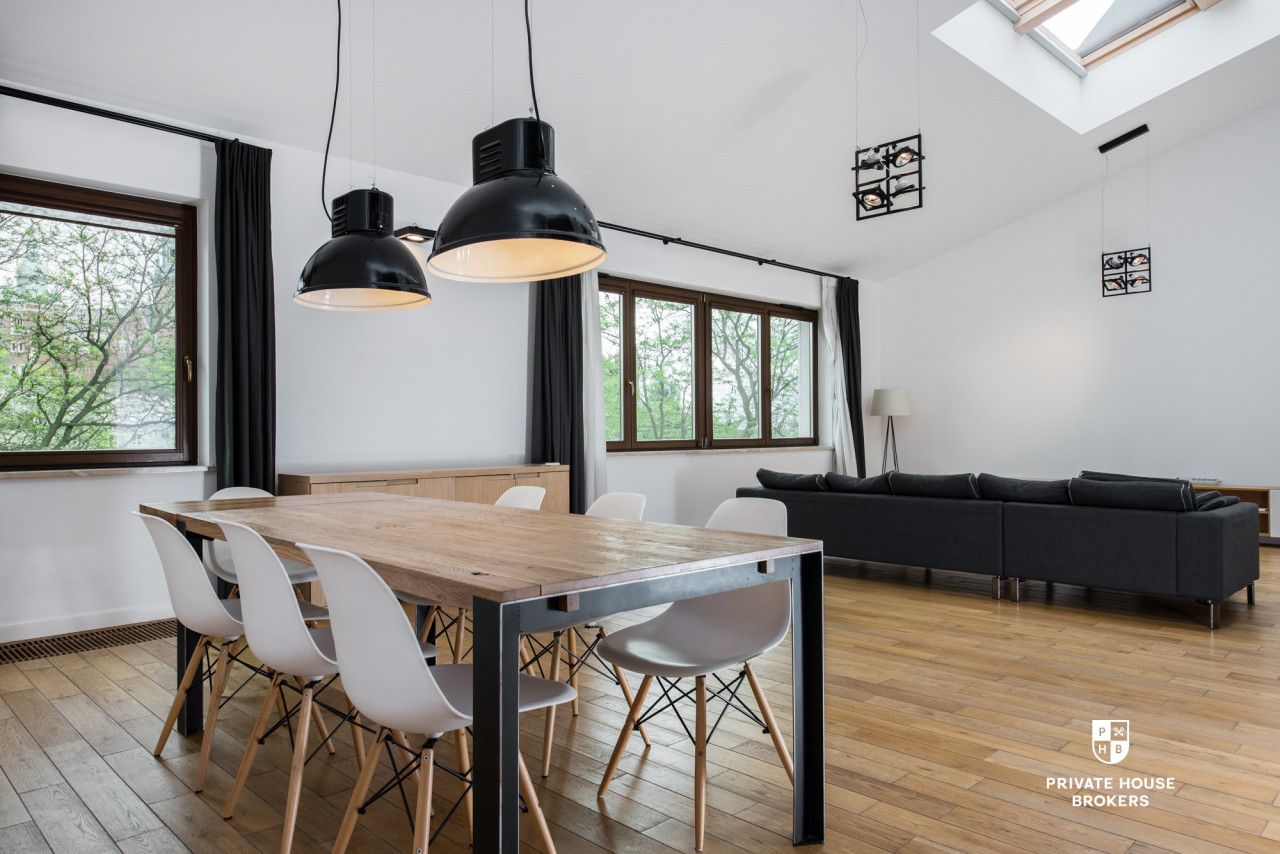 Spacious 2-bedroom apartment with the view of the Wawel Castle - Квартира - Оренда - Kraków, Śródmieście / Stare Miasto