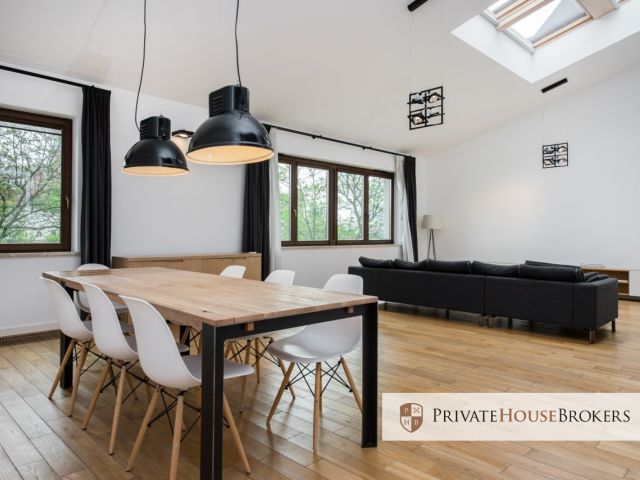 Spacious 2-bedroom apartment with the view of the Wawel Castle - Квартира - Оренда - Kraków, Śródmieście / Stare Miasto