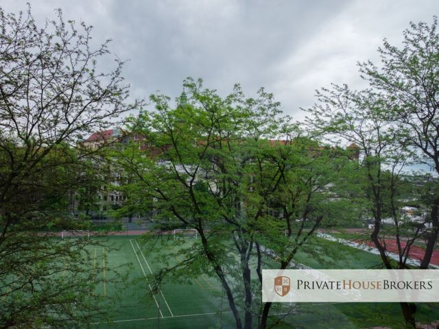 Spacious 2-bedroom apartment with the view of the Wawel Castle - Квартира - Оренда - Kraków, Śródmieście / Stare Miasto