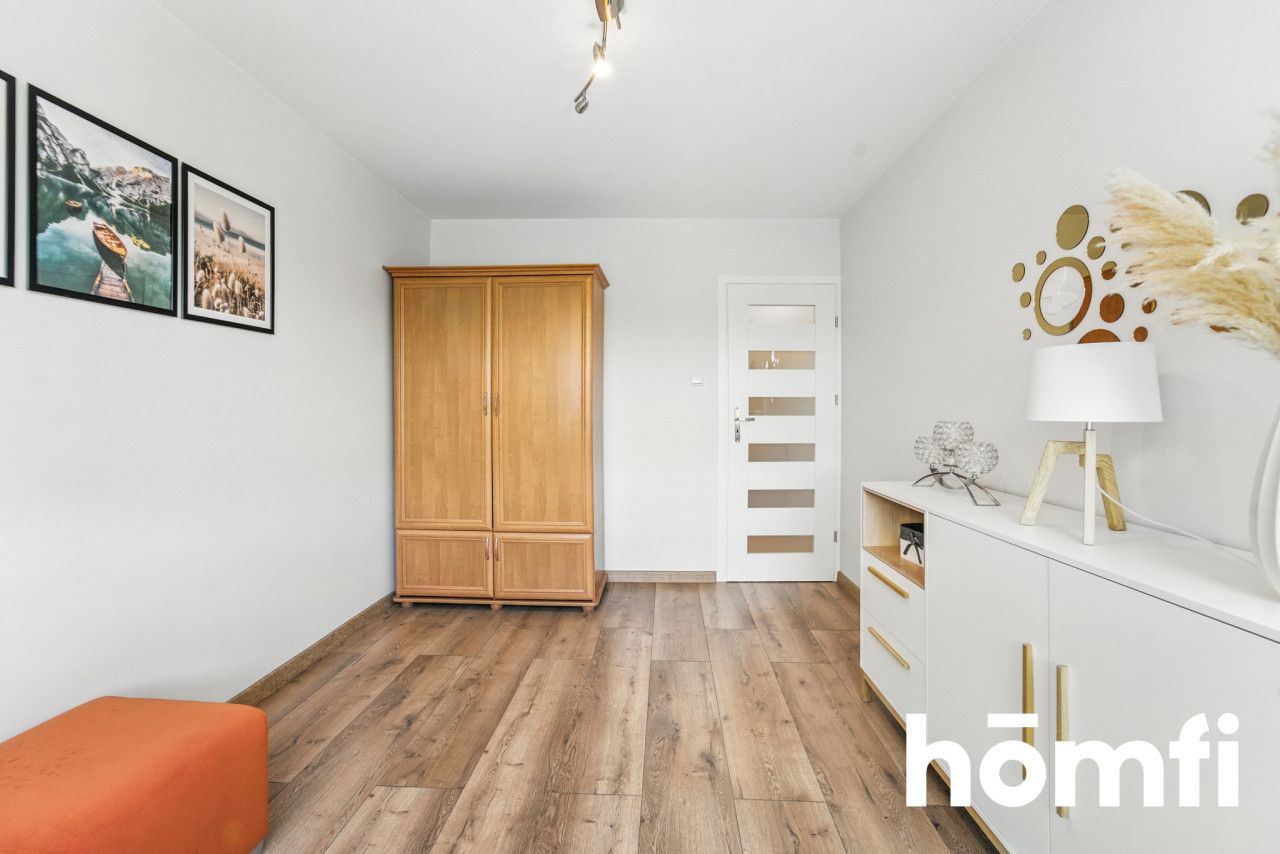 Comfortable and Well-Maintained Apartment in Mysłowice - Квартира - Продаж - Mysłowice, Brzęczkowice