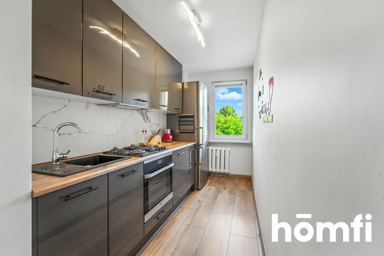 Comfortable and Well-Maintained Apartment in Mysłowice - Квартира - Продаж - Mysłowice, Brzęczkowice