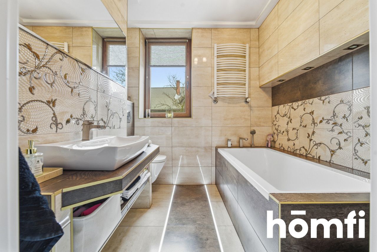 WYJĄTKOWY DOM Z PIĘKNYM OGRODEM W JAWORZNIE - Dom - Sprzedaż - Jaworzno, Długoszyn