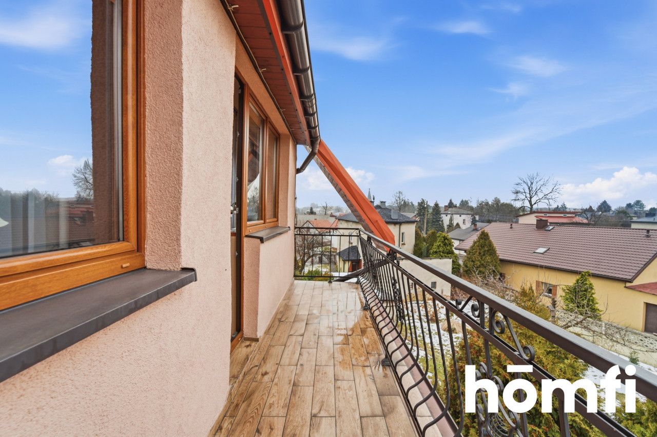 WYJĄTKOWY DOM Z PIĘKNYM OGRODEM W JAWORZNIE - Dom - Sprzedaż - Jaworzno, Długoszyn