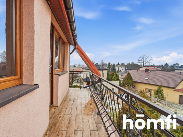 WYJĄTKOWY DOM Z PIĘKNYM OGRODEM W JAWORZNIE - Dom - Sprzedaż - Jaworzno, Długoszyn