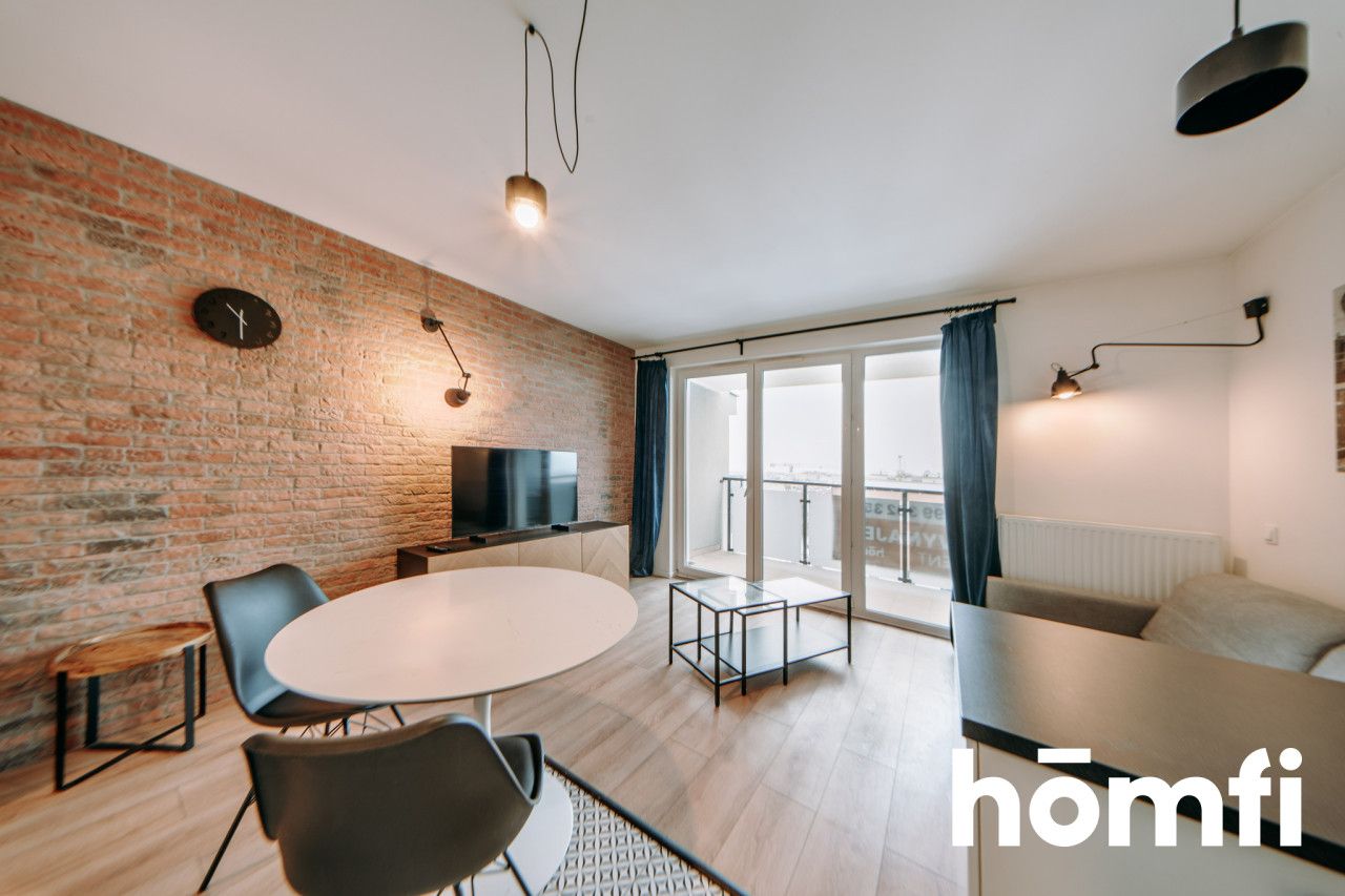 For rent immediately: a quiet, top-floor apartment with a large balcony and an underground parking spot included in the price. - Квартира - Оренда - Toruń, Jakubskie Przedmieście