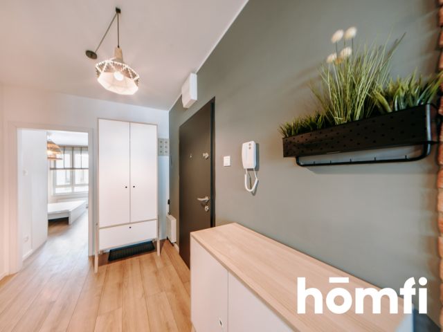 For rent immediately: a quiet, top-floor apartment with a large balcony and an underground parking spot included in the price. - Квартира - Оренда - Toruń, Jakubskie Przedmieście