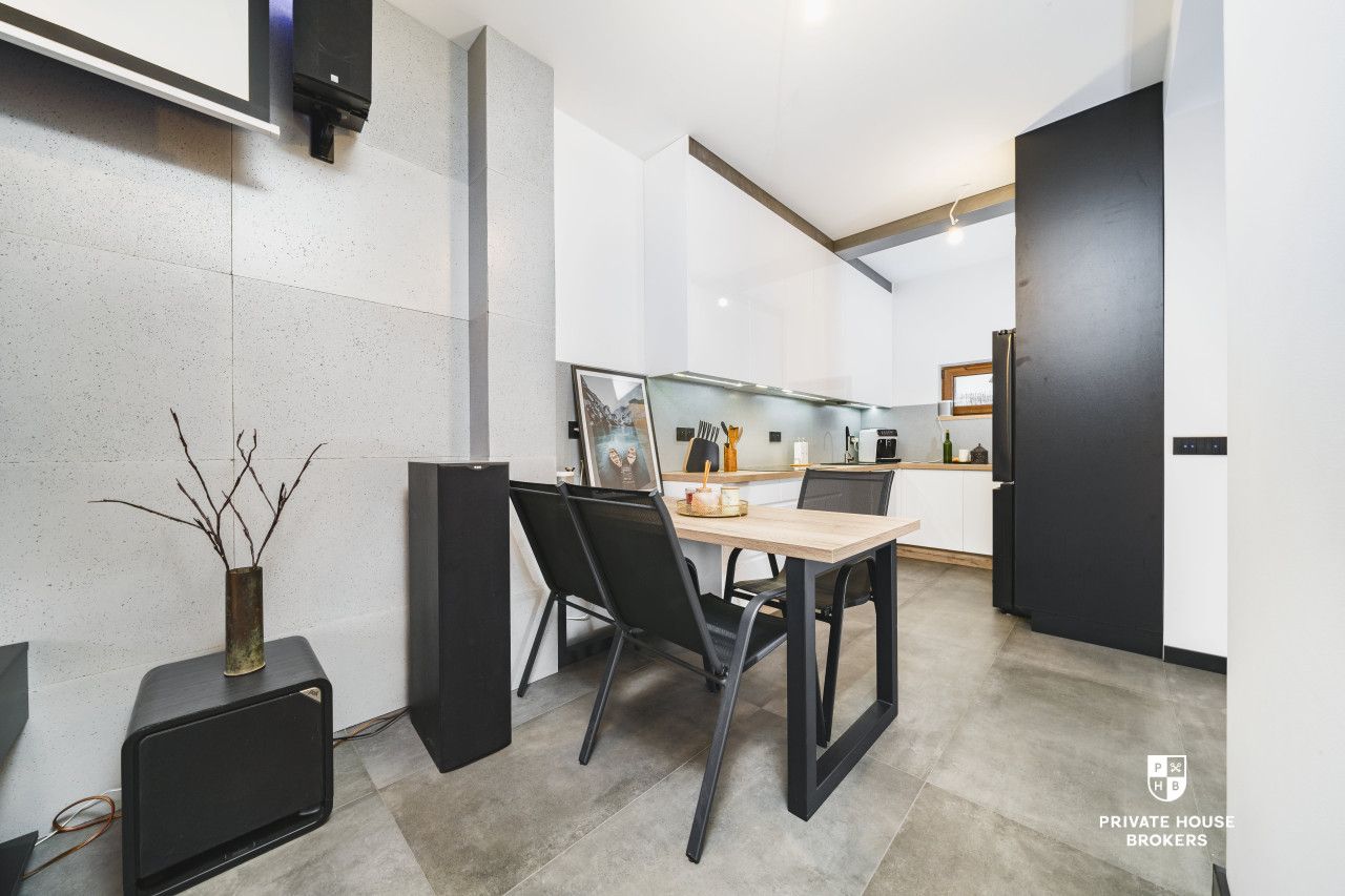 Cozy apartment on three levels , 117m2 with entrance to private garden - Квартира - Продаж - Kraków, Podgórze / Swoszowice