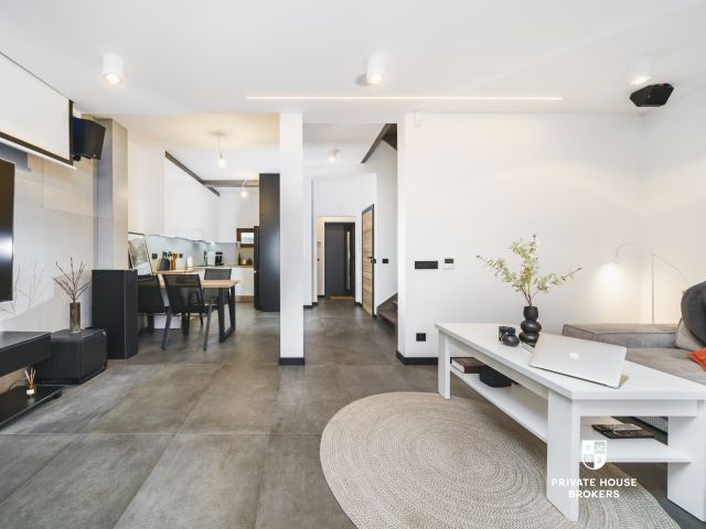 Cozy apartment on three levels , 117m2 with entrance to private garden - Квартира - Продаж - Kraków, Podgórze / Swoszowice